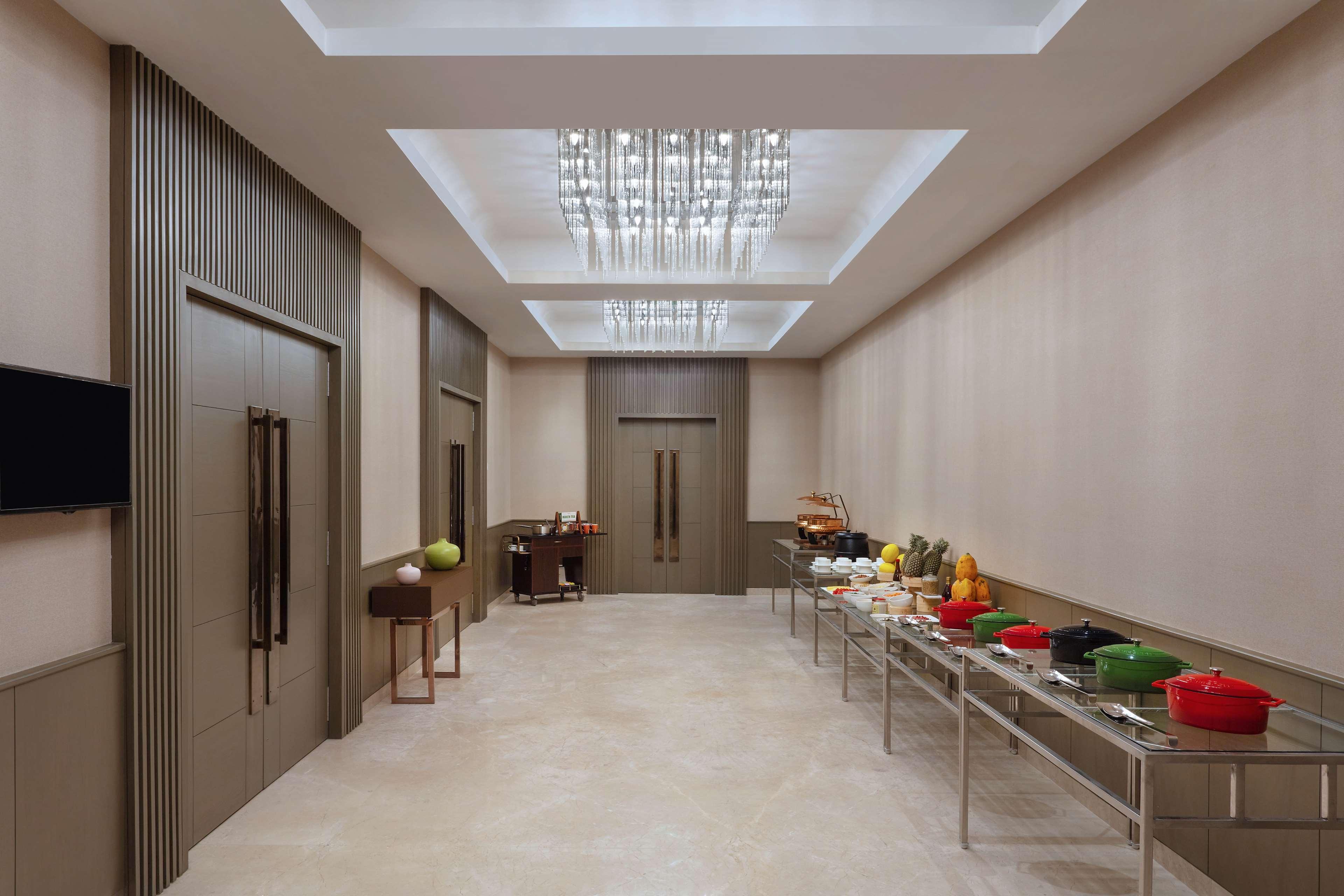 Doubletree By Hilton Jaipur Amer Exterior photo