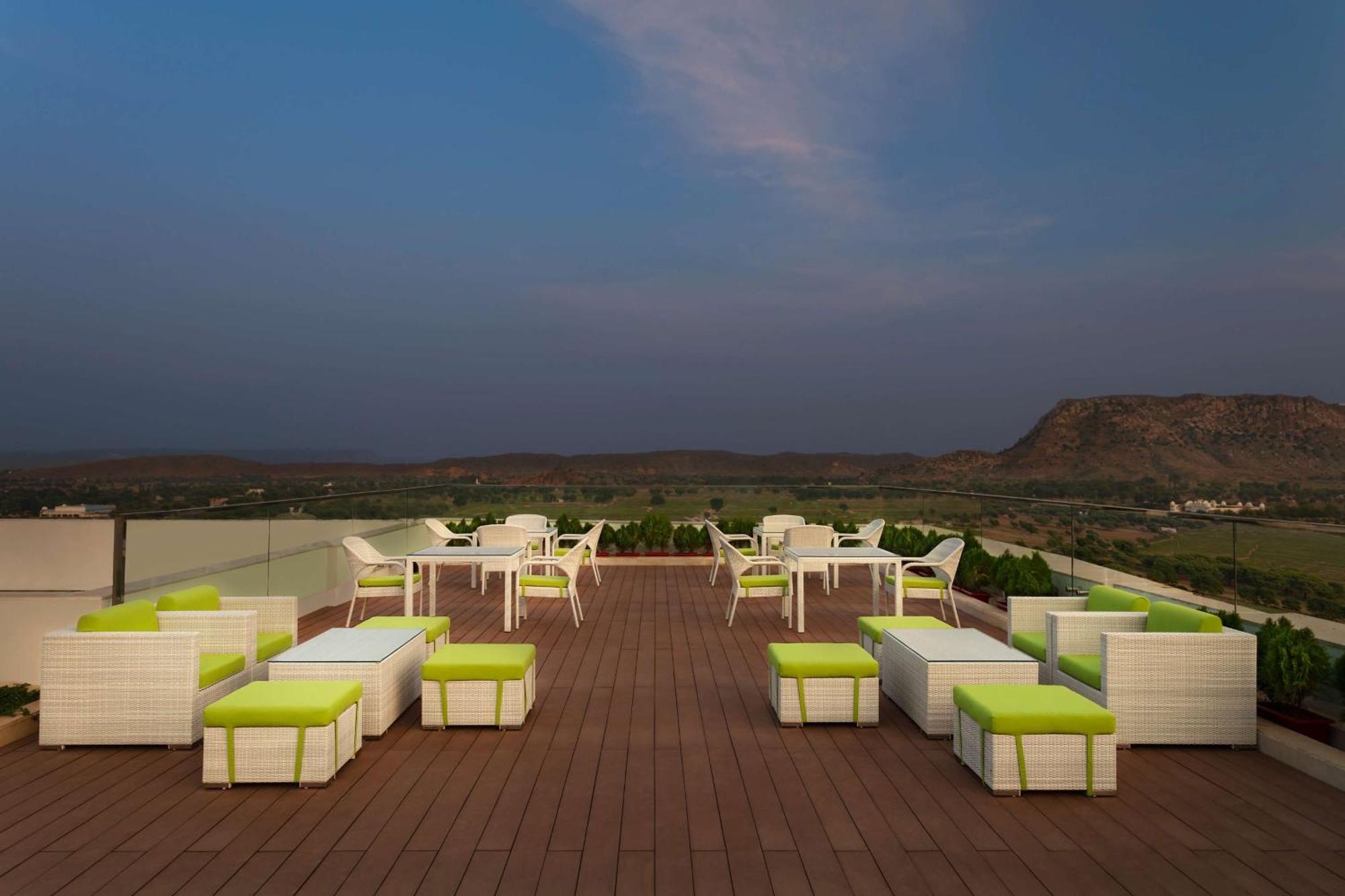 Doubletree By Hilton Jaipur Amer Exterior photo