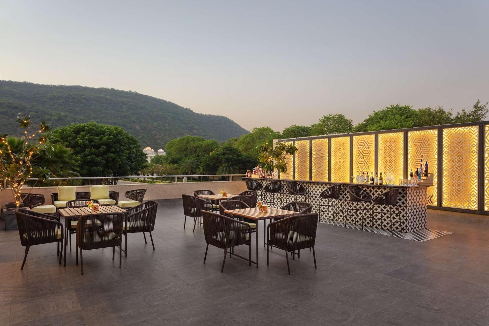 Doubletree By Hilton Jaipur Amer Exterior photo
