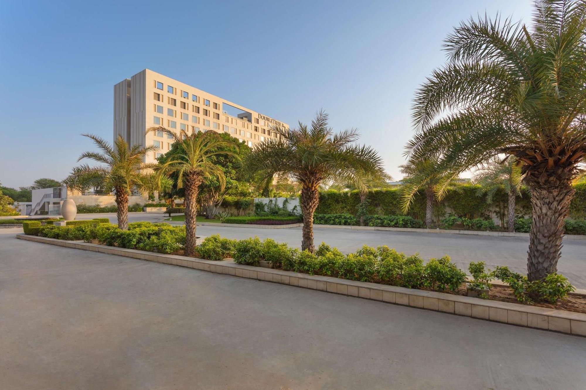 Doubletree By Hilton Jaipur Amer Exterior photo